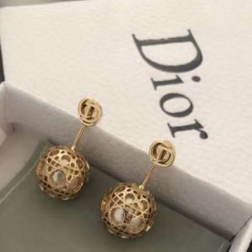 2023 Dior Tribales  Pearl Earrings E2061WOMC